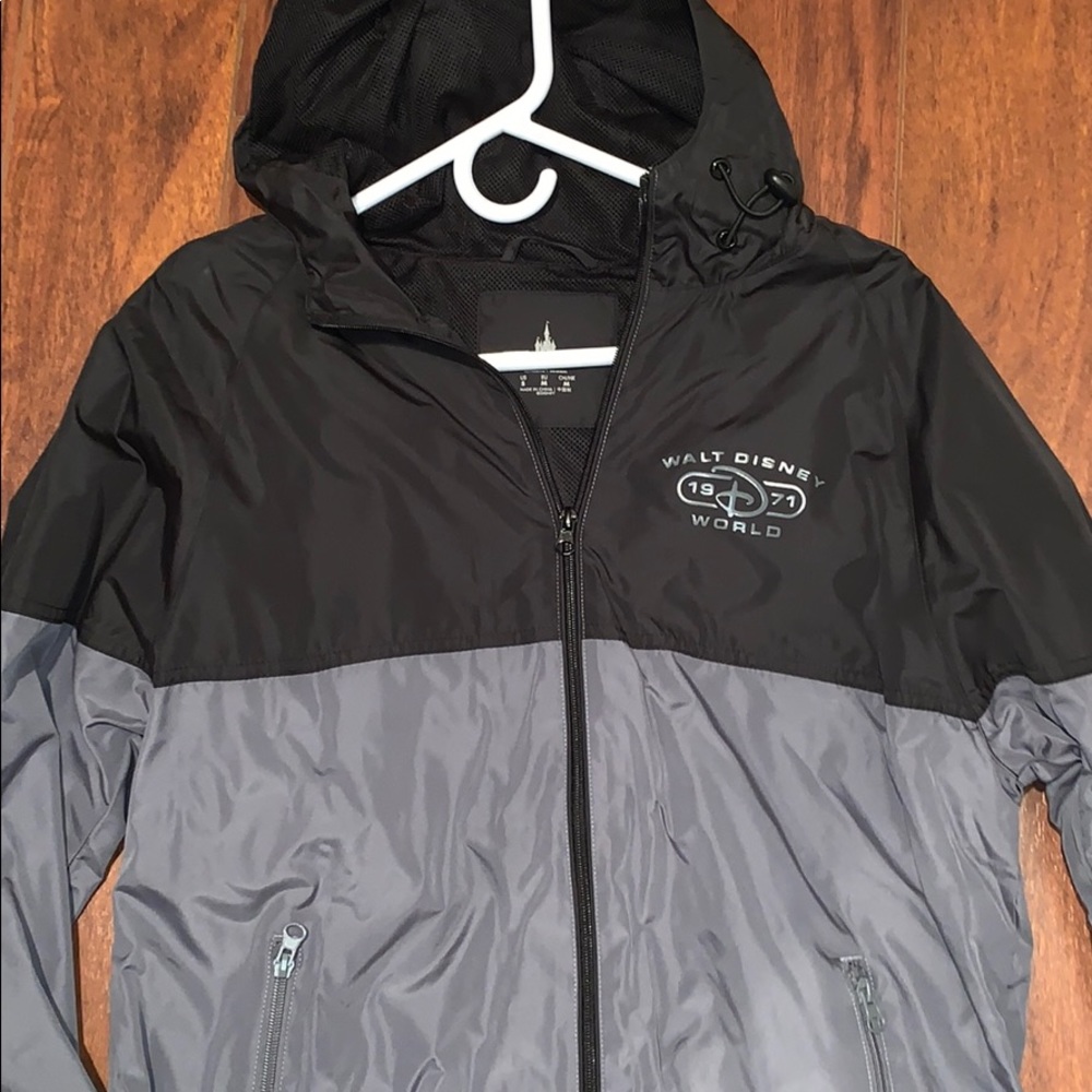 Disneyland windbreaker